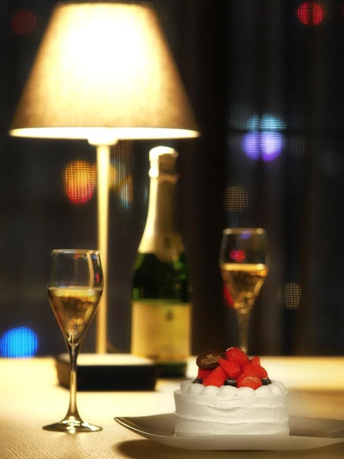 Hotel Royal Classic Ōsaka Extérieur photo